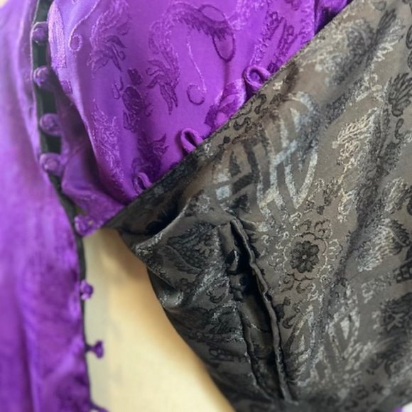 Reversible Silk Mandarin Jacket Purple & Black – Handmade in Nepal Size Medium - Picture 10 of 11